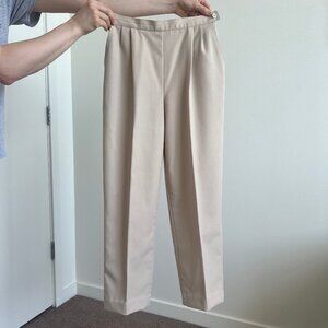 Vintage Pleated Light Khaki Pants Size 10 Short
